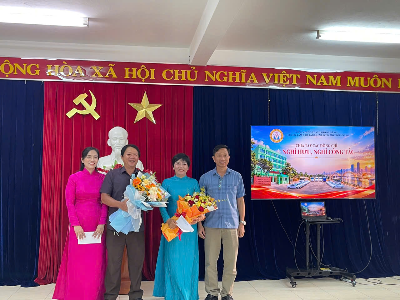 nghỉ công tác